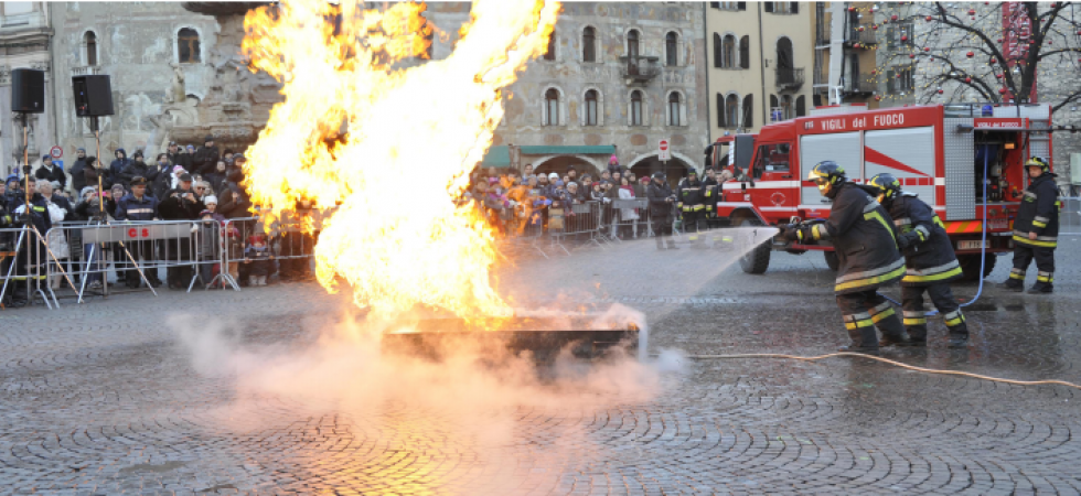 I Vigili del Fuoco volontari di Trento ringraziano la città: quella che sa mobilitarsi
